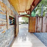Hisa Ida - With Hot Tub And Sauna Ivancna Gorica
