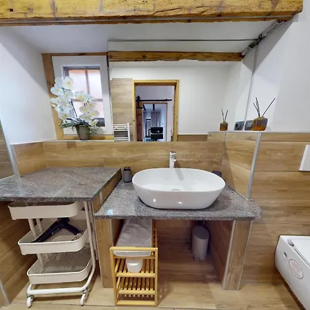 アパート Hisa Ida - With Hot Tub And Sauna